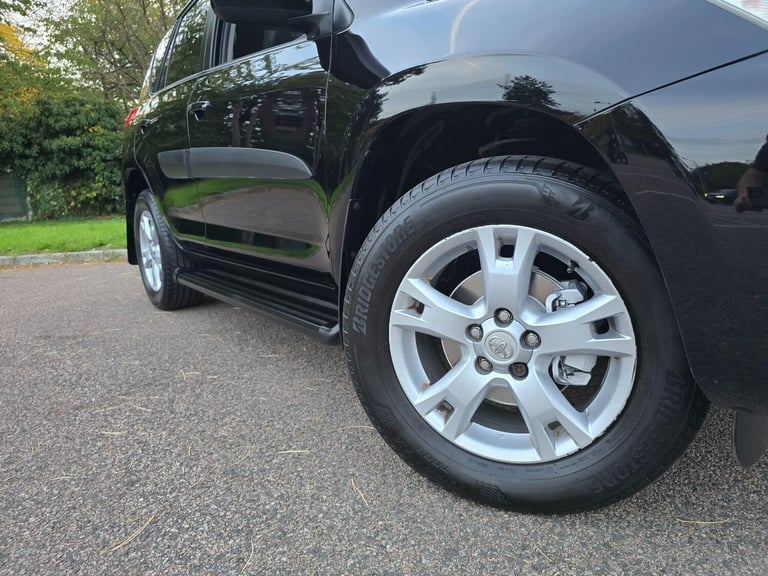 2010 Toyota RAV4 2.0 V-Matic XT-R SUV 5dr Petrol Multidrive S 4WD Euro 5 (158 ps) ESTATE Petrol A...