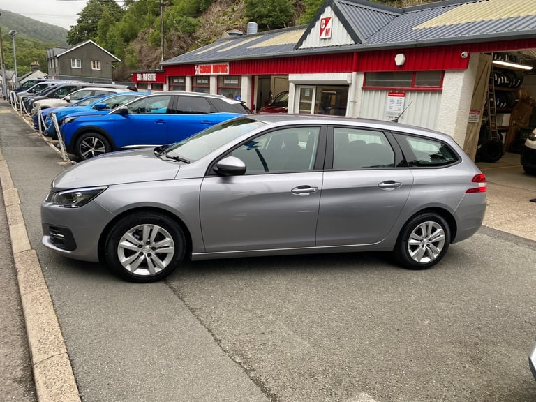 2020 70 Peugeot 308 1.5 BlueHDi 130 Active Premium 5dr [Digital] Estate Car 