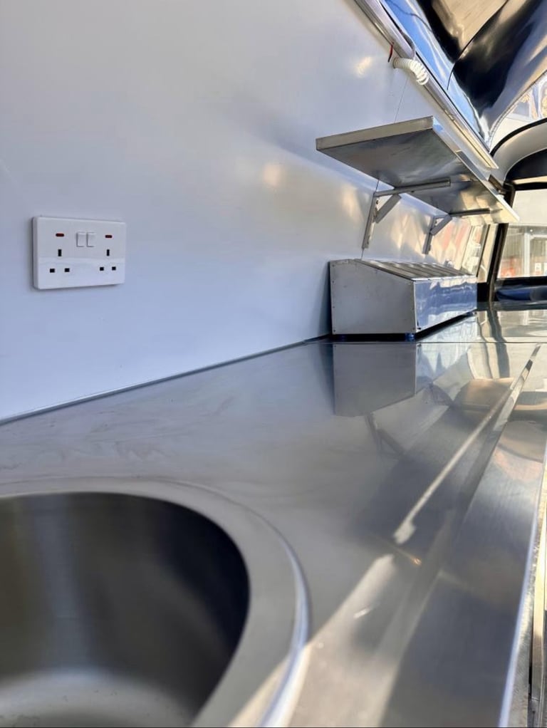 BRAND NEW CATERING FOOD TRUCK, CUSTOM MADE TO VW COPY