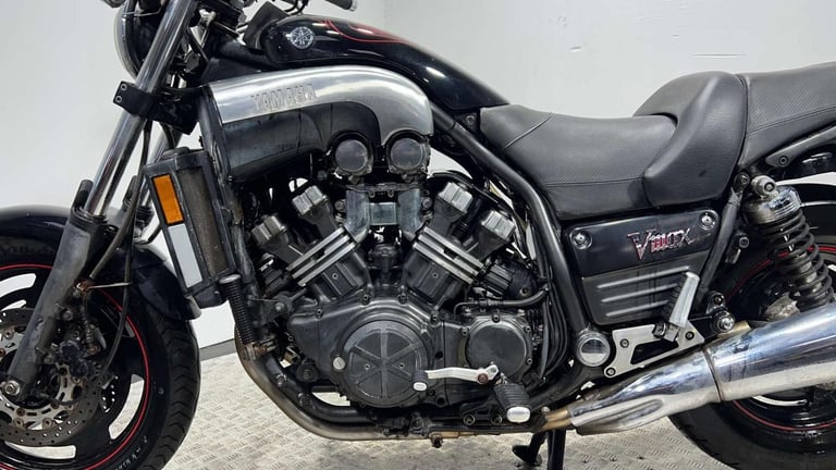 Yamaha Vmax [Phone number removed]K RUNNING PROJECT BIKE SPARES OR REPAIR CLASSIC CRUISER