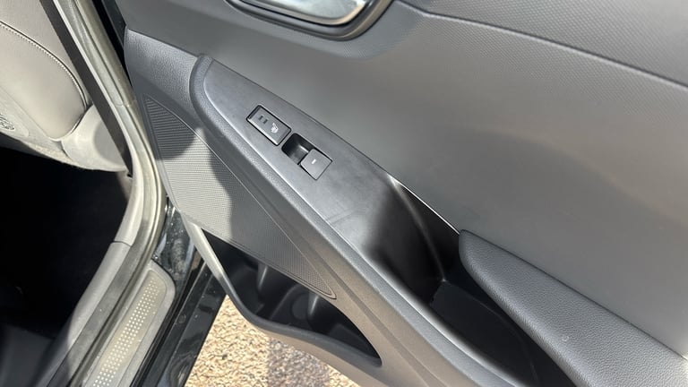 2021 Hyundai IONIQ 1.6 GDi Hybrid Premium SE 5dr DCT Hybrid Hatchback Hatchback Hybrid Automatic