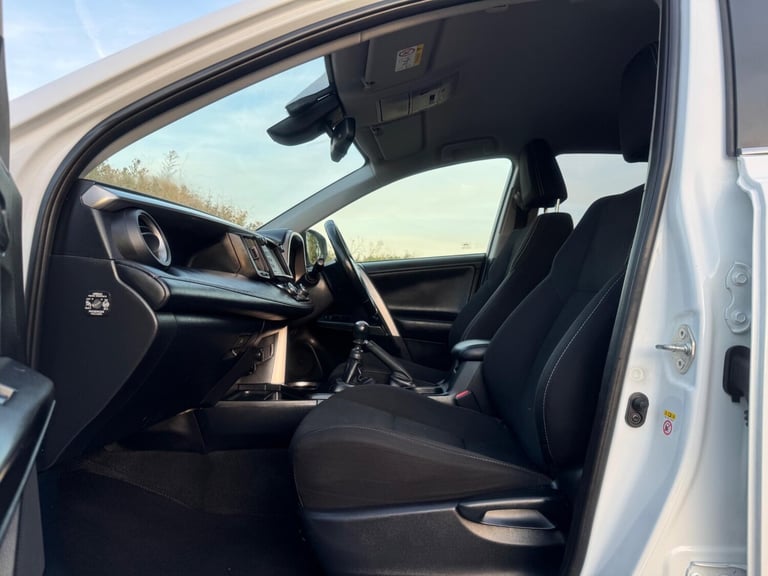 2017 Toyota RAV4 2.0 D-4D Business Edition Plus Euro 6 (s/s) 5dr (Safety Sense, Nav) ESTATE Diese...