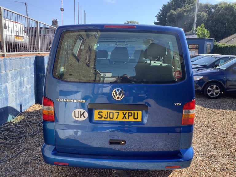 2007 Volkswagen Transporter Shuttle 2.5TDI PD 130PS SE Minibus Tip Auto MPV Diesel Automatic