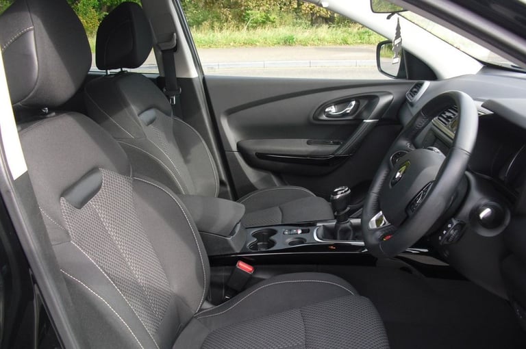 2018 Renault Kadjar 1.3 TCe Dynamique Nav SUV 5dr Petrol Manual Euro 6 (s/s) (140 ps) HATCHBACK P...