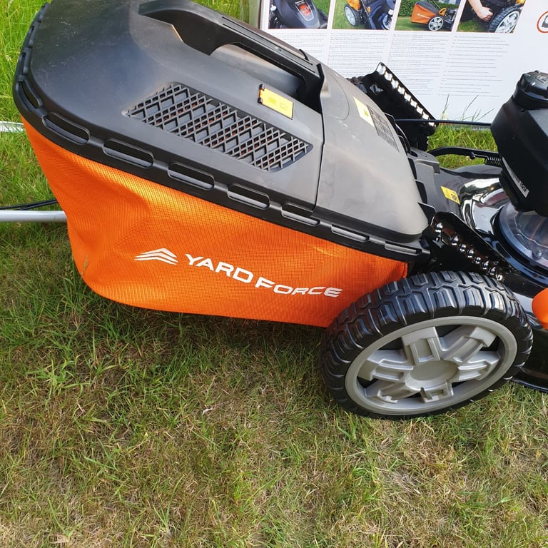 Yardforce GMH51 167cc Honda Engine 51cm Self-Propelled Petrol Lawn Mower Honda Engine Lawnmower