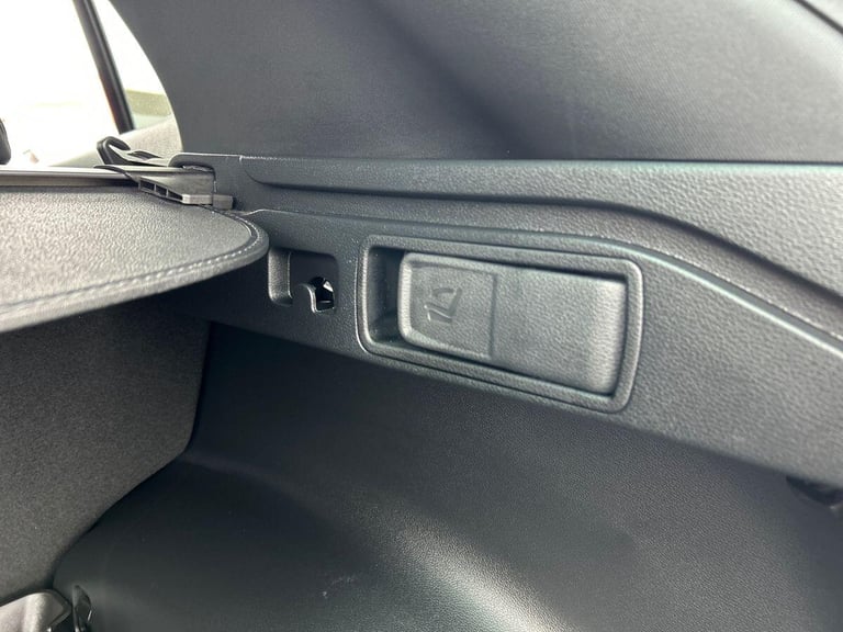 2025 Kia Sportage 1.6 h T-GDi GT-Line SUV 5dr Petrol Hybrid Auto Euro 6 (s/s) (207 bhp) SUV PETRO...