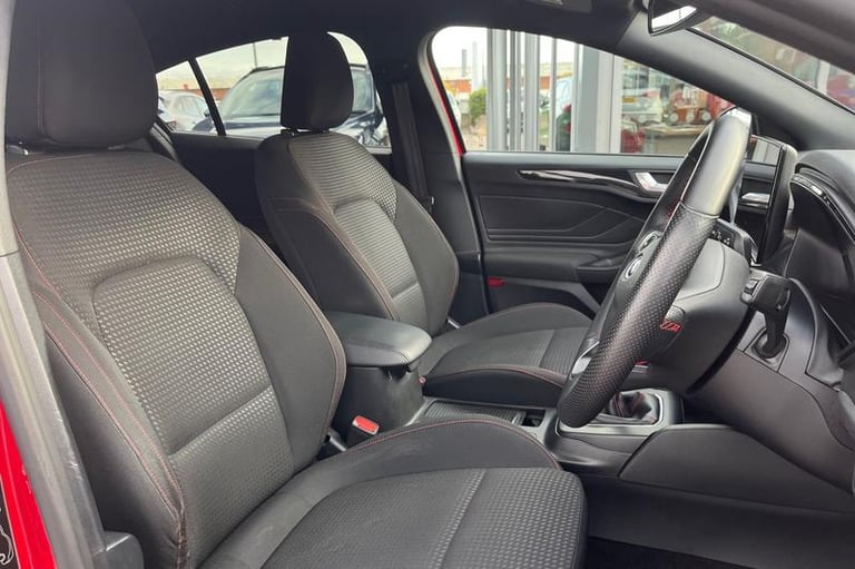 2023 Ford Focus 1.0 EcoBoost ST-Line 5dr ** Sync 4 - Touch Screen Navigation System ** Manu Hatch...