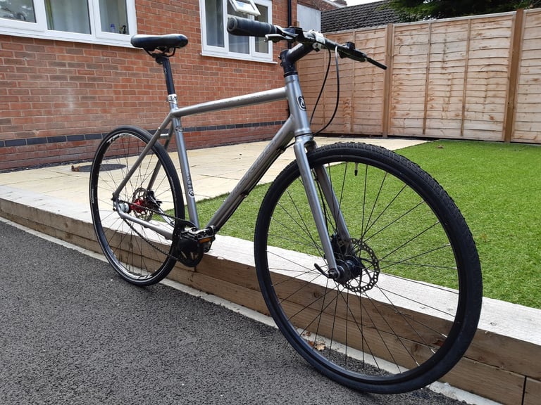 Merida S-Presso Aluminium Hybrid Bike. 