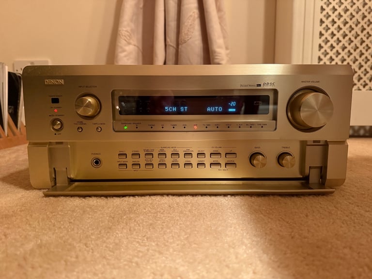 Denon AVC-A1D AV receiver amplifier 