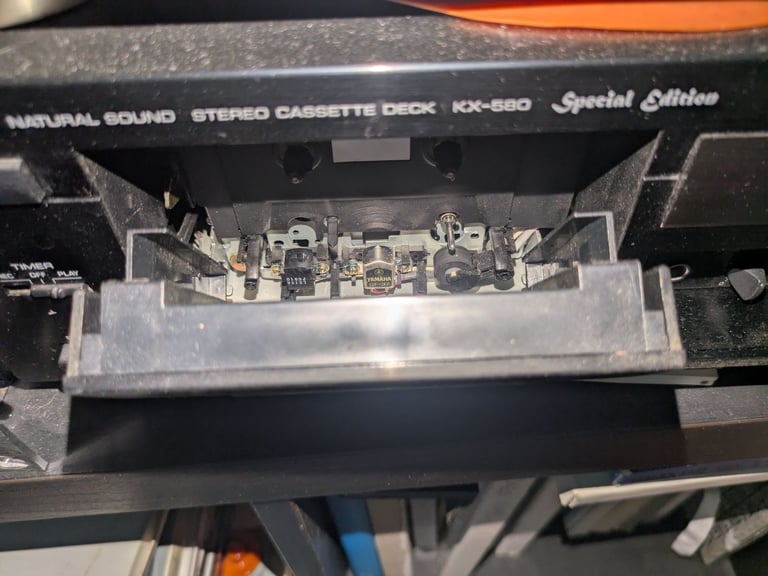 Yamaha kx580.cassette deck ,hifi separate