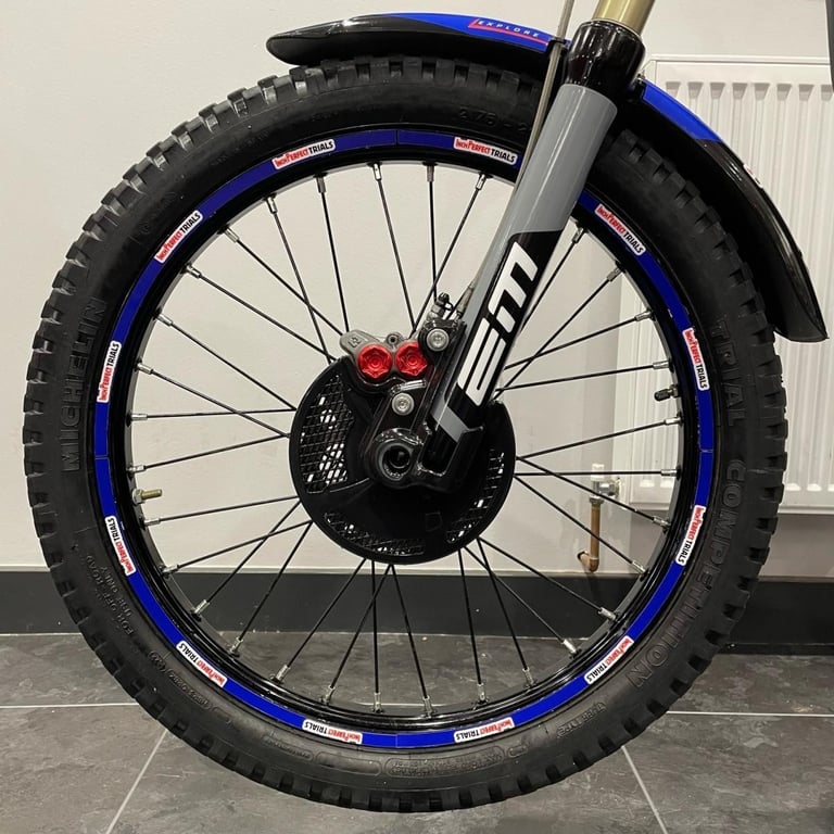 2023 EM EPURE RACE ** EXCELLENT CONDITION** EX-DEMO USED ELECTRIC TRIAL