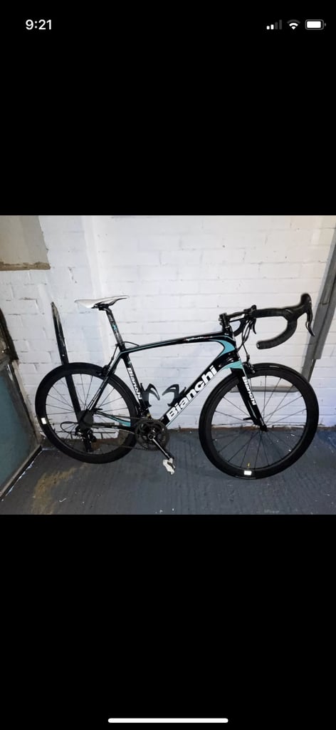 Bianchi Infinito CV  Campagnolo Athena 11spd And Fulcrum Racing 5 Wheels