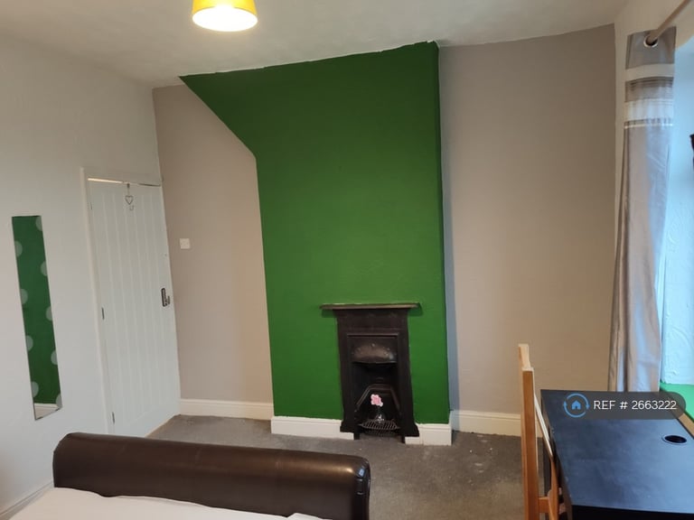 3 bedroom house in Mynors Street, Stoke-On-Trent, ST1 (3 bed) (#2663222)