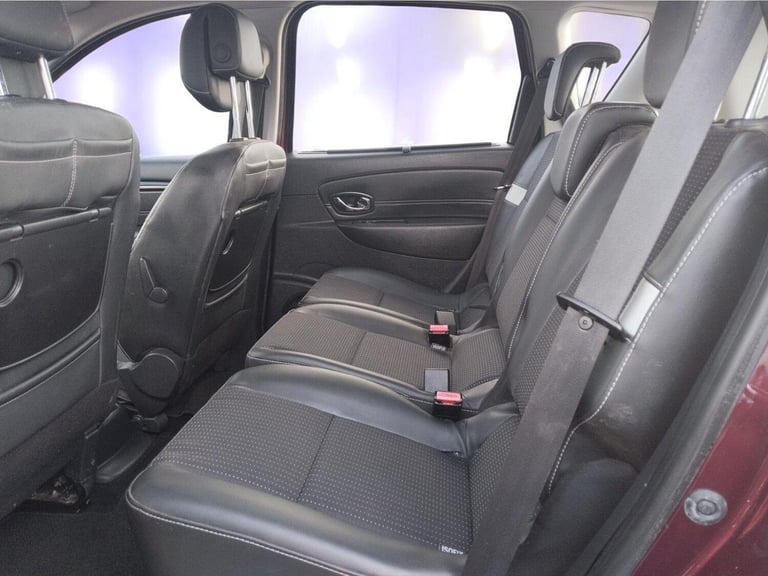 2013 Renault Scenic 1.6 dCi Dynamique TomTom Euro 5 (s/s) 5dr Diesel