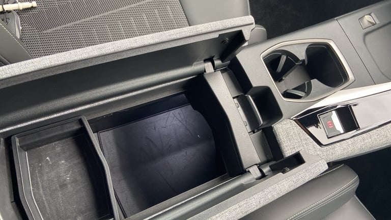 2025 Peugeot 3008 1.2 HYBRID GT SUV 5dr Petrol Hybrid e-DSC6 Euro 6 (s/s) (136 ps) SUV Hybrid Aut...