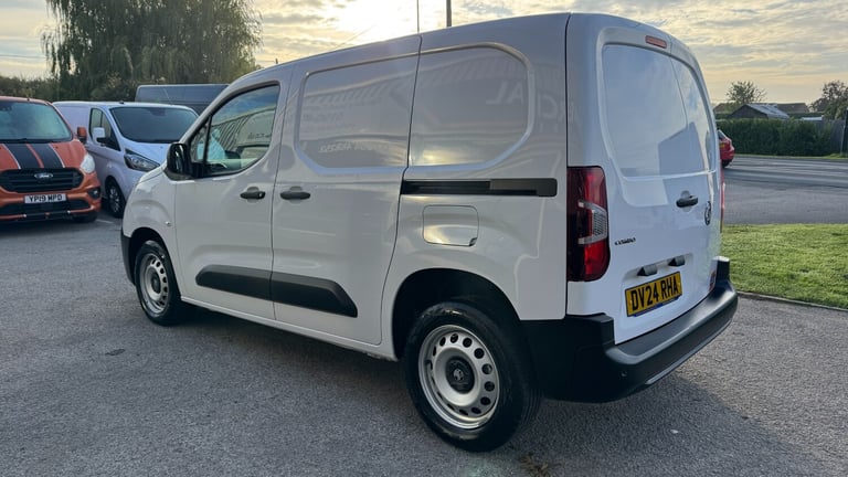 2024 Vauxhall Combo 1.5 Turbo D 100ps Prime H1 Van PANEL VAN Diesel Manual