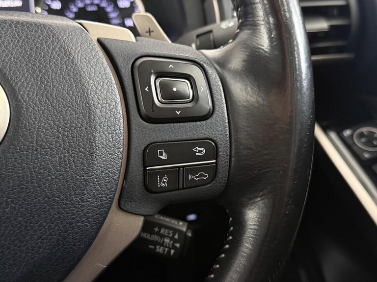 2018 Lexus IS 300h Executive Edition 4dr CVT Auto SALOON PETROL/ELECTRIC Automatic