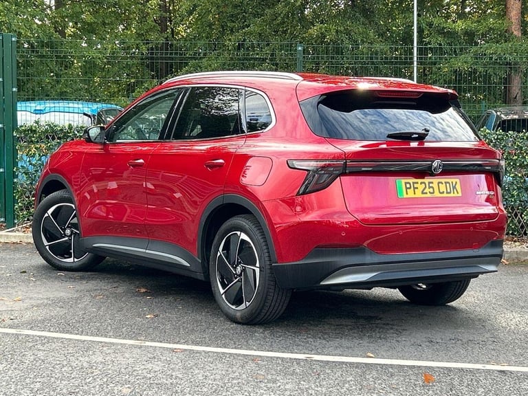 2025 MG MG S5 64kWh Trophy Long Range SUV 5dr Electric Auto (231 ps) SUV ELECTRIC Automatic