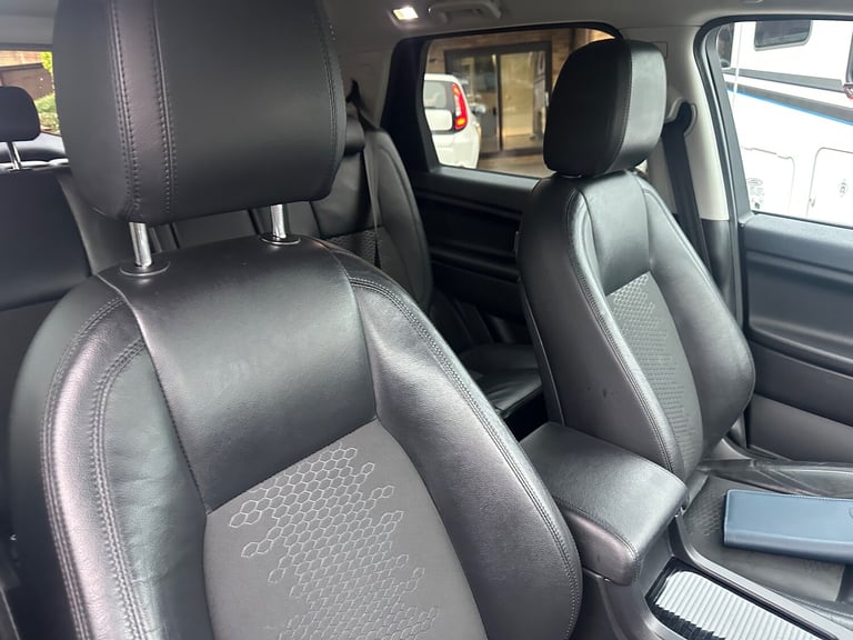 2016 Land Rover Discovery Sport TD4 SE TECH 5-Door Diesel