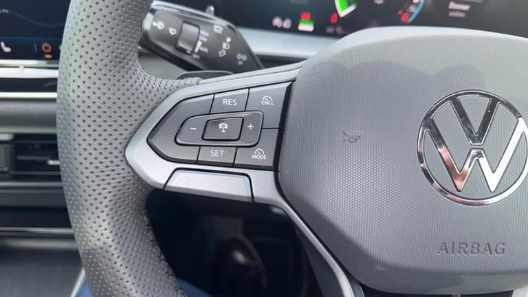 2025 Volkswagen Touran 1.5 TSI eHybrid 272 R-Line Edition 5dr DSG6 Automatic Estate Hybrid Automatic