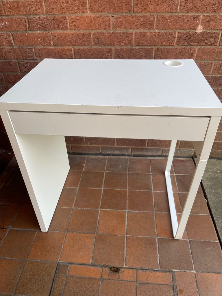 Ikea desk £25 fixed price