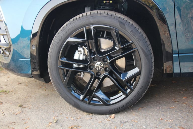 2025 Volkswagen Touran R-LINE ETSI DSG Estate Petrol Automatic