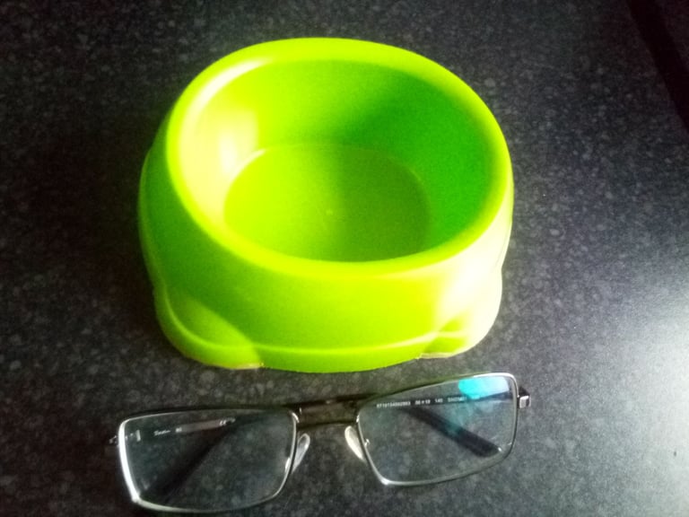 DOG Accessories, Bowls, Letter Cage, Panniers, Animal Books, Cage Wire etc