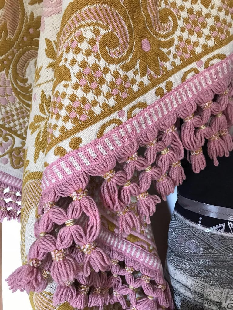 Vintage throw tassels bedspread 60’s