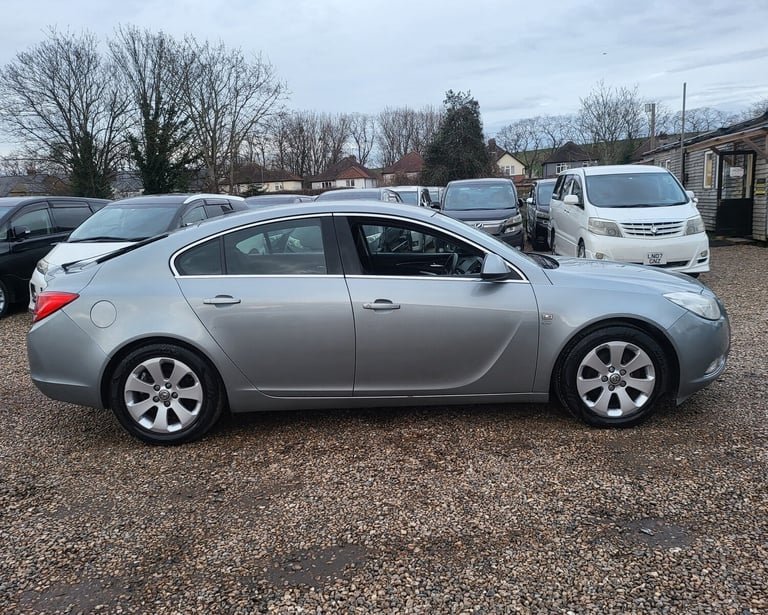 2011 VAUXHALL INSIGNIA 2.0 CDTI SRI NAV (160) 5 DOOR DIESEL MANUAL SILVER