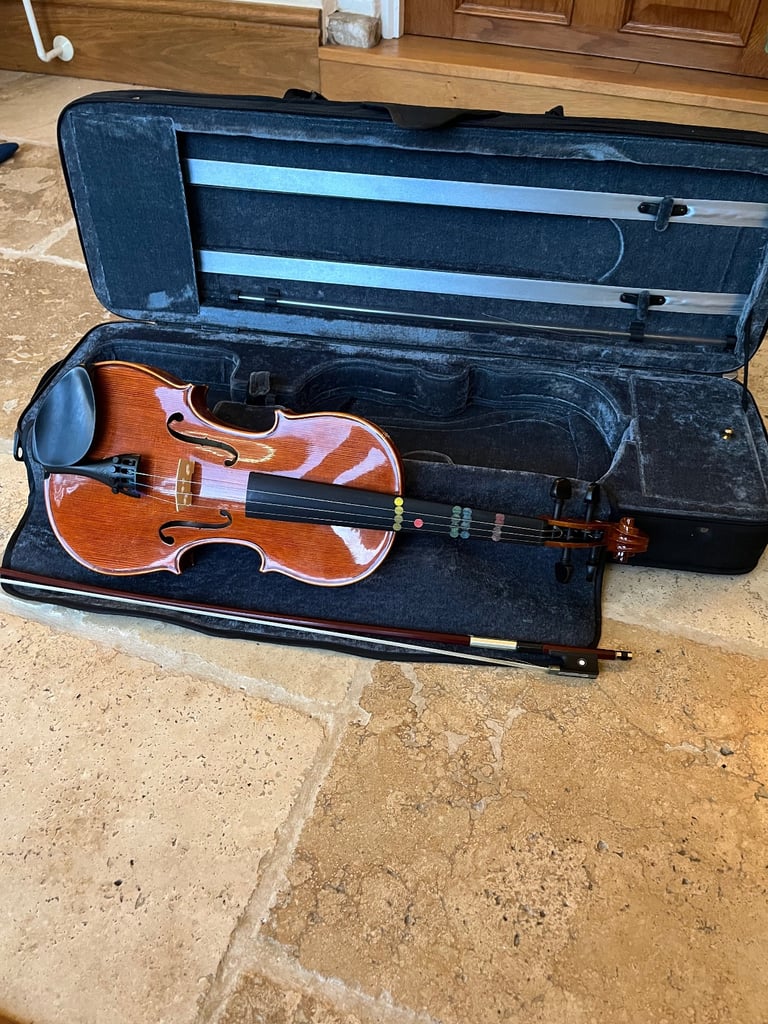 image for Stentor Conservatoire 4/4 violin 