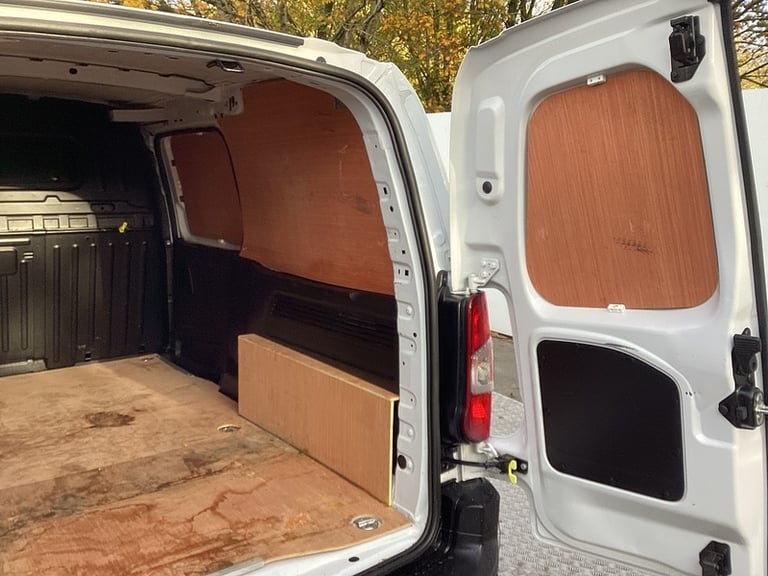 2023 Peugeot Partner BlueHDi 950 Professional Premium + LWB A/C Euro 6 LWB Panel Van Diesel Manual