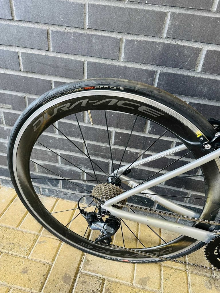 Full Carbon TIFFOSI Road Bike Size/L DURA ACE Wheels Ultegra Showroom Condition