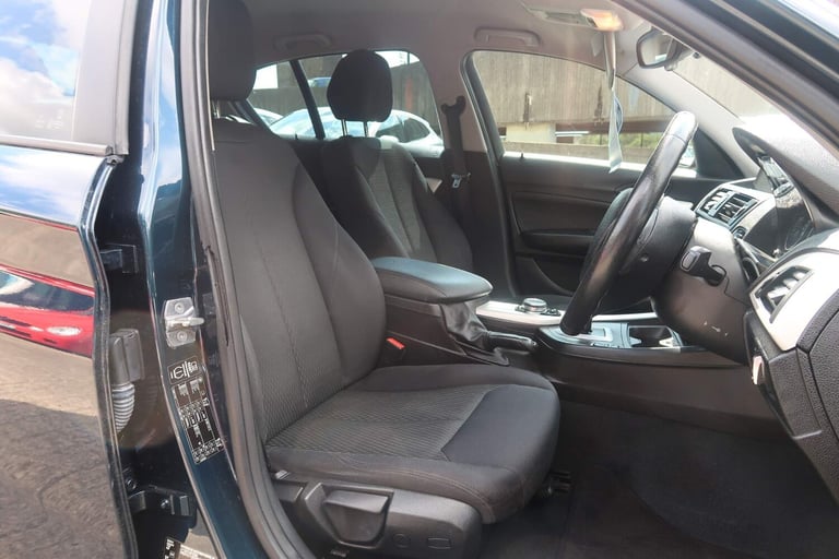 2014 BMW 1 Series 2.0 118d SE Sports Hatch (s/s) 5dr HATCHBACK Diesel Automatic