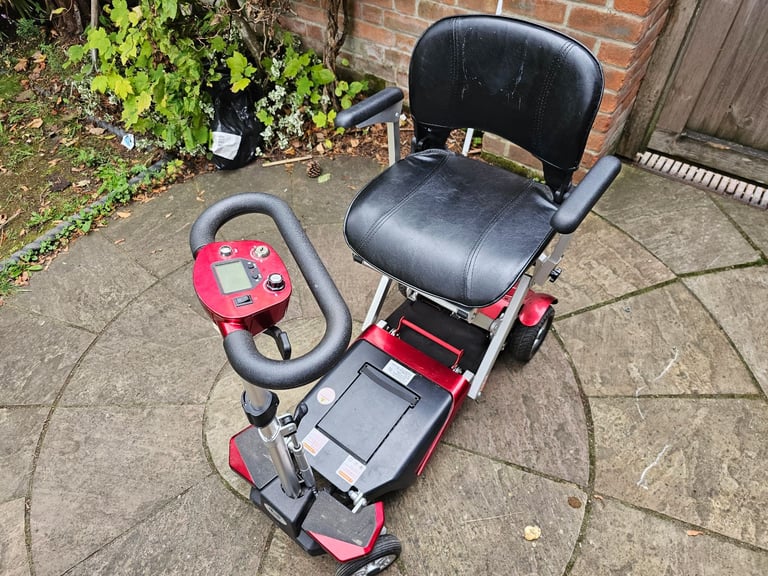Drive Devilbiss AutoFold Elite Auto Folding Mobility Scooter With Suspension