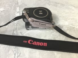 Canon DC311 Video / Photo camera + Accessories