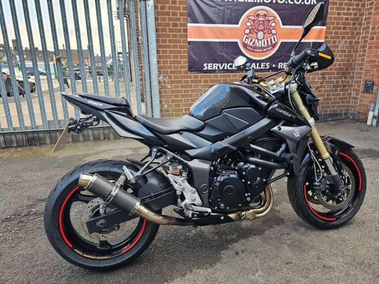 Suzuki GSR750 L1 '2011' HEATED GRIPS - CARBON SILENCER