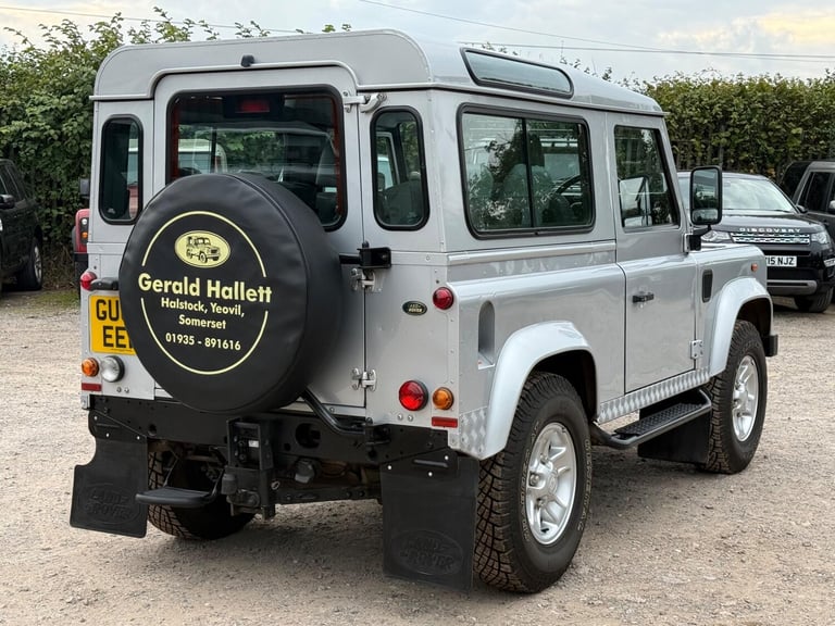 2005 Land Rover Defender 90 2.5 TD5 County Station Wagon 3dr (6 Seats) ESTATE Diesel Manual
