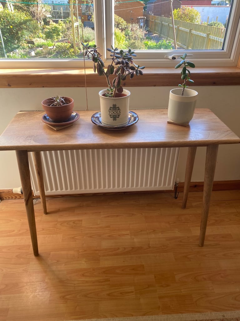 Console table (now pending)