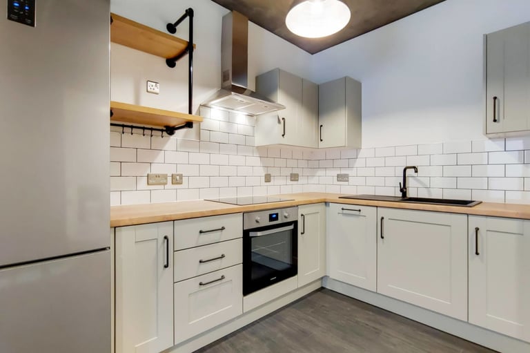 Loft-Style 1 Bed Apartment in Ferrum, Wembley Park – Balcony & Gym