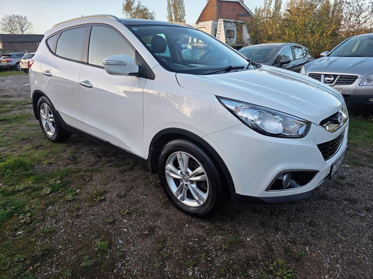 image for 2012 Hyundai Ix35 1.7 CRDi Premium Euro 5 (s/s) 5dr ESTATE Diesel Manual