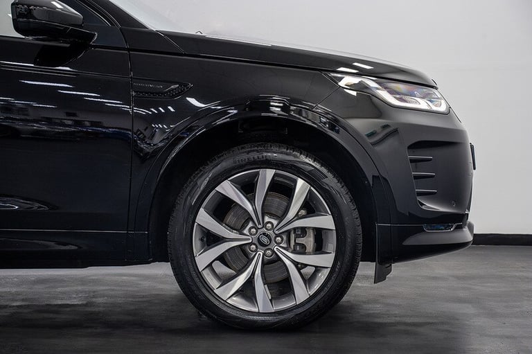 2024 Land Rover Discovery Sport P300e Dynamic HSE SUV HYBRID Automatic