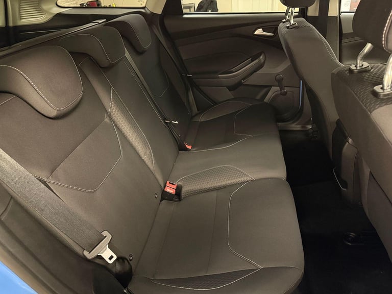 FORD FOCUS 1.0 T EcoBoost Zetec Blue Manual Petrol WARRANTY 12 MONTHS MOT