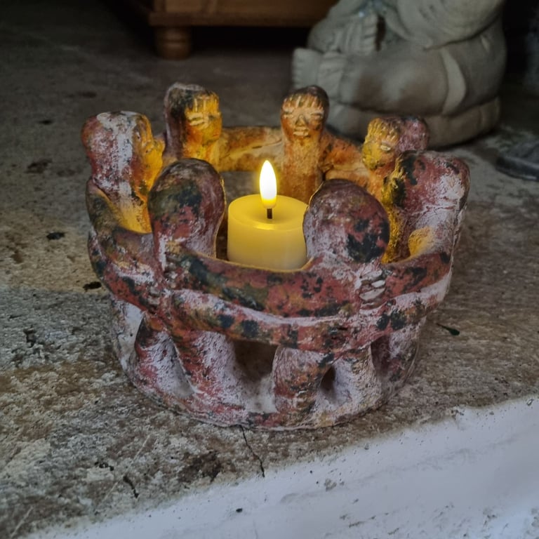 MEXICAN CIRCLE OF FRIENDS CANDLE HOLDER