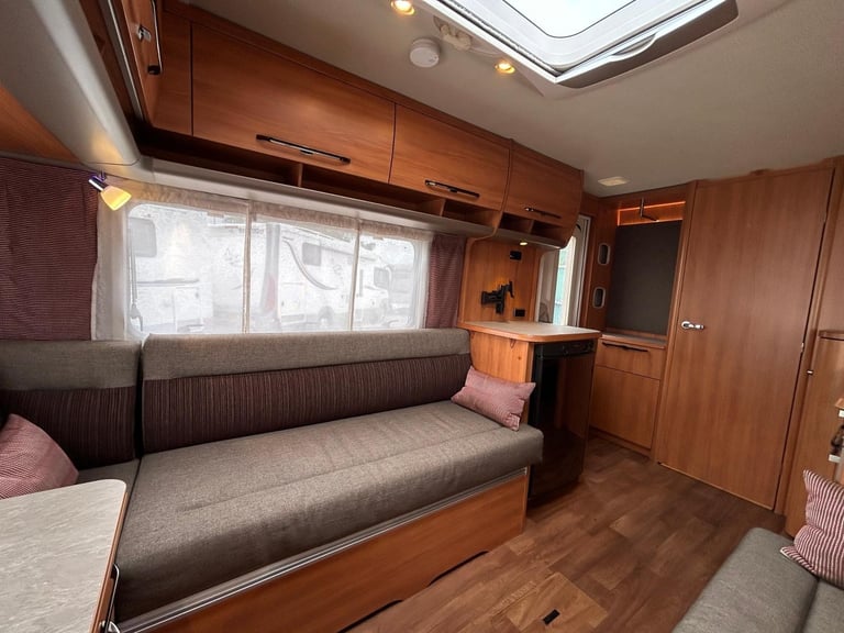 Hymer Eriba Nova GL 2 berth 2017 ***MOVER**GREAT CONDITION***