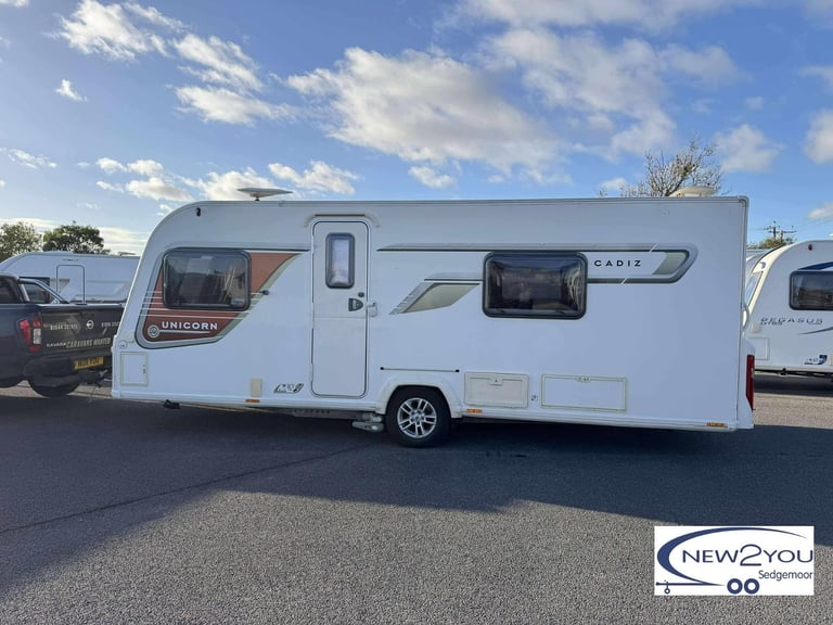 2013 Bailey Unicorn Cadiz 4 Berth Fixed Singles Caravan - STOCK S089