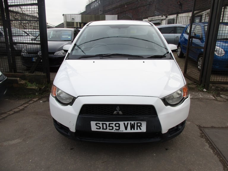 2009 (09) MITSUBISHI COLT 1.3 CZ2 , AUTOMATIC  , LOW MILES , CAZ &amp; ULEZ EXEMPT