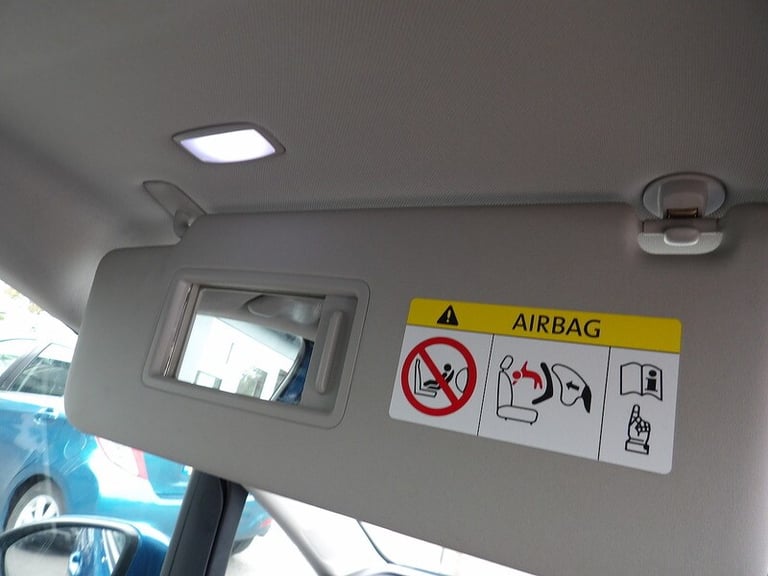 2018 Volkswagen Touran 2.0 TDI SE Family 5dr DSG MPV DIESEL Automatic