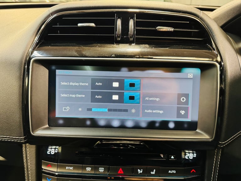 2019 Jaguar F-Pace 2.0d R-Sport 5dr Auto ESTATE Diesel Automatic