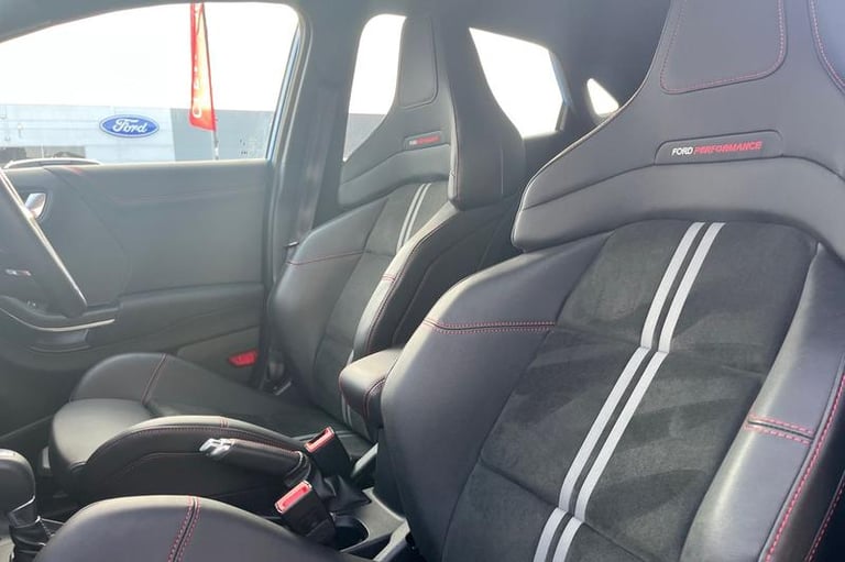 2024 Ford Puma 1.0 EcoBoost Hybrid mHEV ST 5dr DCT HATCHBACK PETROL Semi Automatic