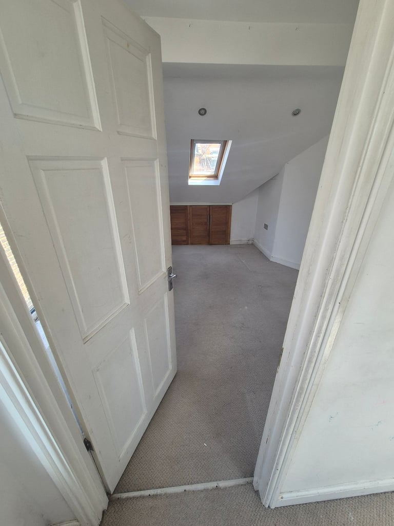 2 Bedroom flat for rent.